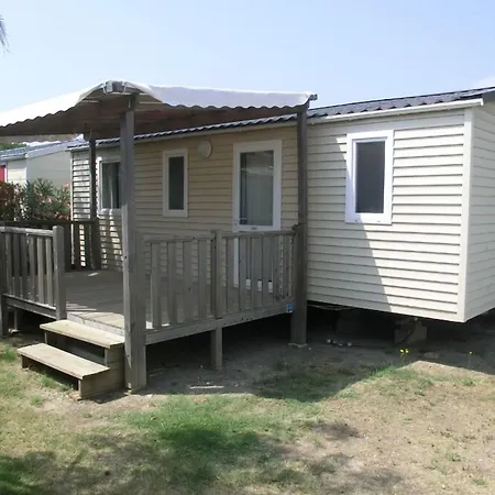 مكان تخييم Le Soleil De La Mediterranee - Roan *