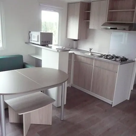 مكان تخييم Le Soleil De La Mediterranee - Roan *