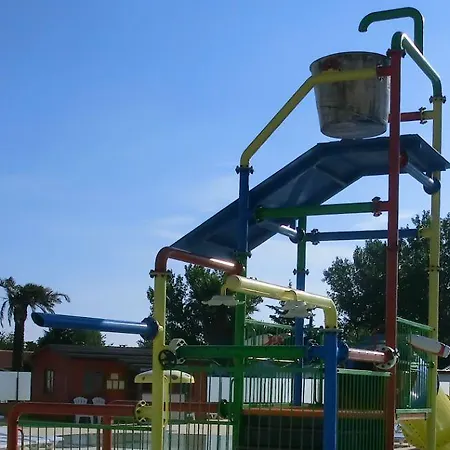 Le Soleil De La Mediterranee - Roan سان سيبريان