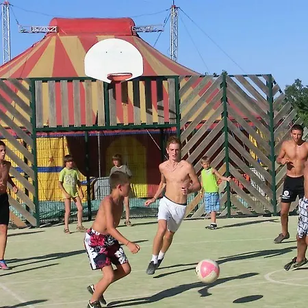 Le Soleil De La Mediterranee - Roan مكان تخييم *